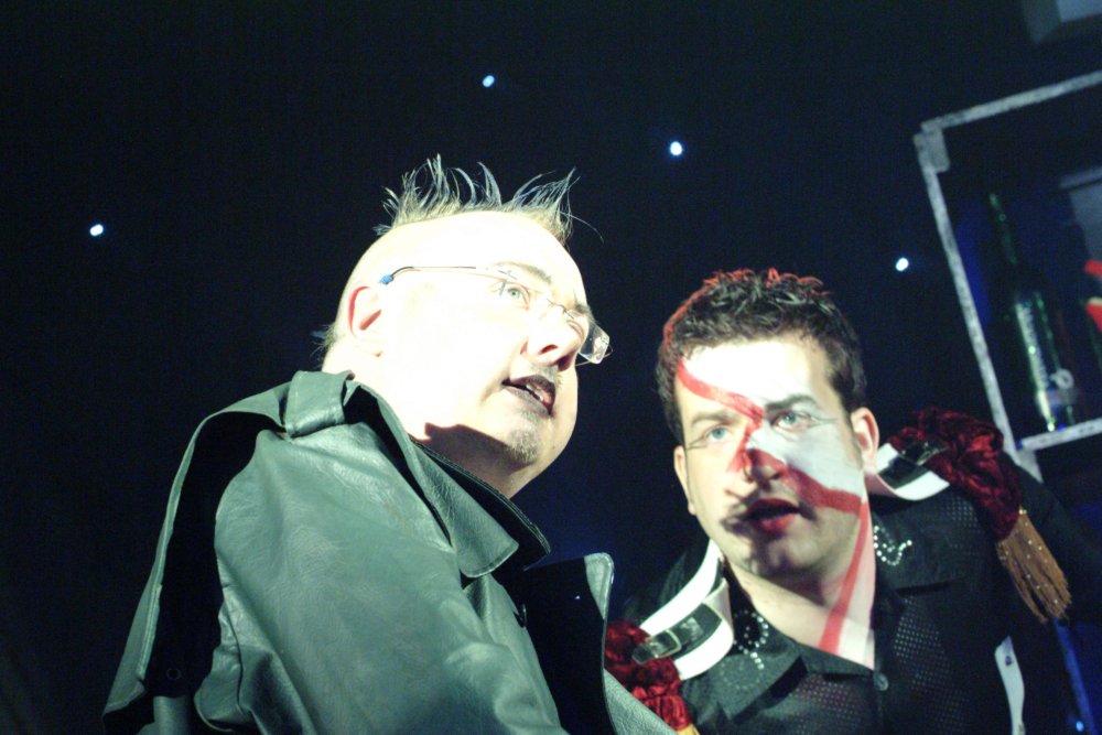 {short description of image}